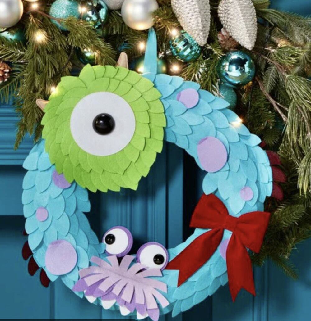 Disney Parks Door Wreath Pixar Holiday Christmas Monsters, Inc Brand New